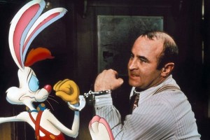 Bob Hoskins with Roger (voiced by Charles Fleischer) in Who Framed Roger Rabbit