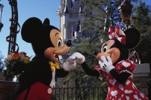 Walt Disney World Resort Offers Romance For Lovebirds On Valentine's Day and Every Day 