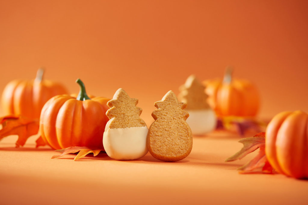 Pumpkin Cookies are the star of Honolulu Cookie Company's Fall 2017 Collection. 